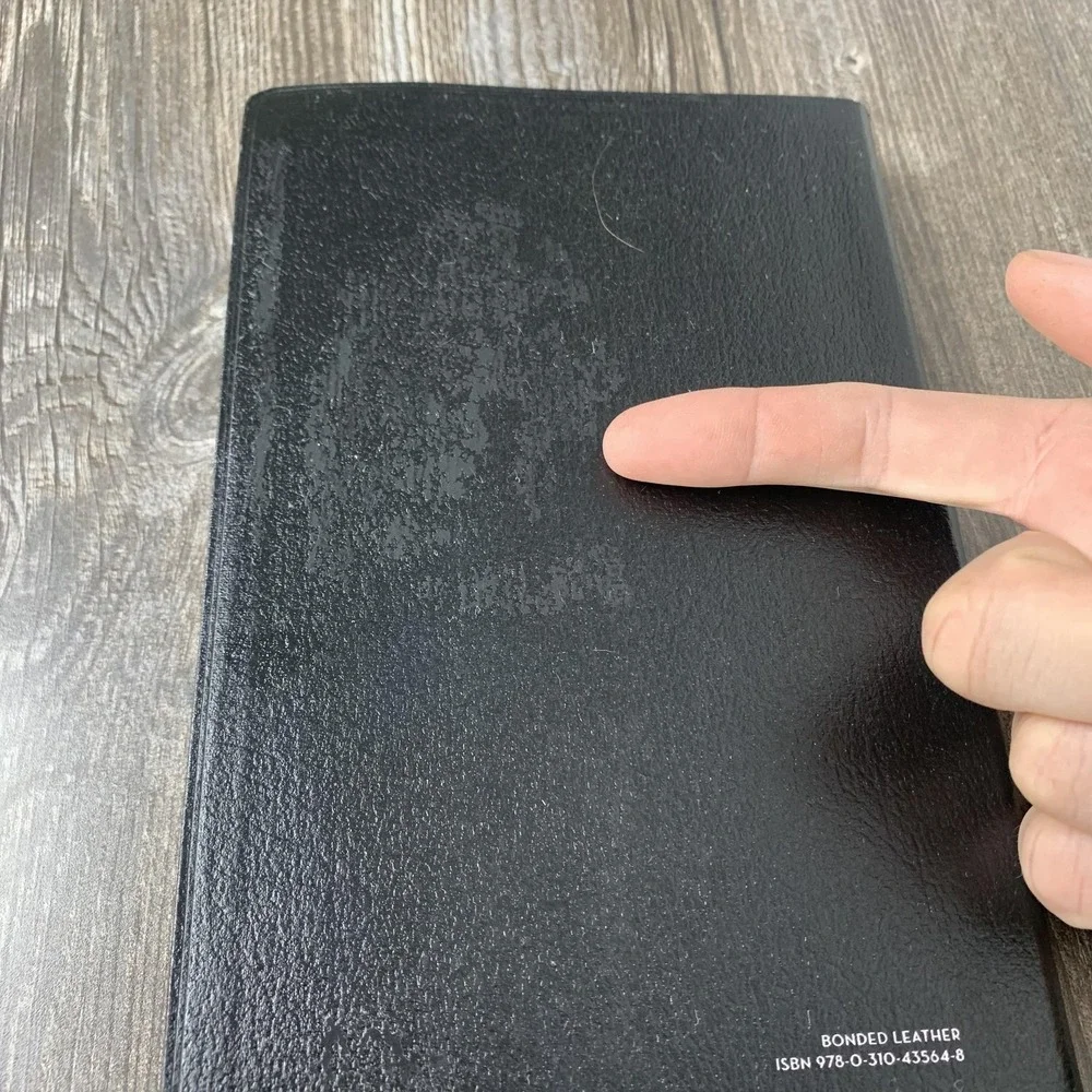NIV Holy Bible Thinline‎ Bonded Leather Black Red Letter Zondervan Ribbon Marker